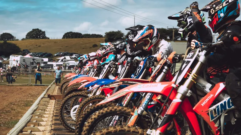 Motocross Strecke Erstbesuch: So bereitest du dich richtig vor
