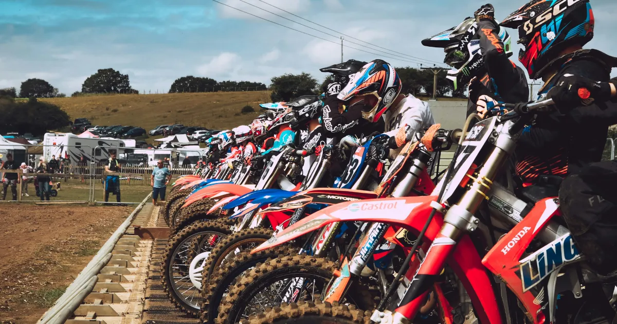 Motocross Strecke Erstbesuch: So bereitest du dich richtig vor